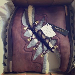 Sorel SneakChic Alpine Boot NWT